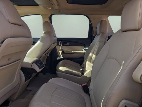 Used 2011 GMC Acadia Denali image 12