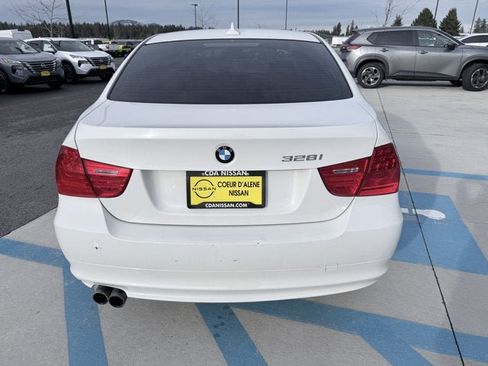 Used 2010 BMW 328i xDrive Sedan image 8