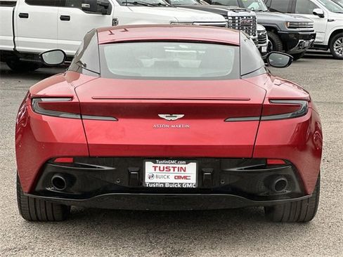 Used 2020 Aston Martin DB11 Coupe image 13