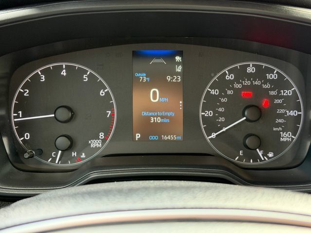 Used 2025 Toyota Corolla SE FWD image 11