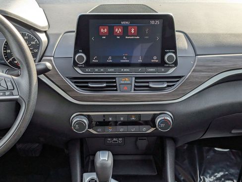 Used 2024 Nissan Altima 2.5 SV image 27