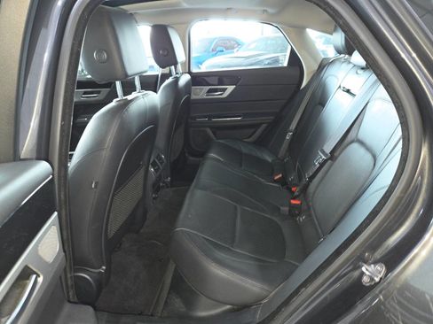 Used 2016 Jaguar XF Prestige AWD/4WD image 20