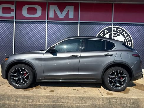 Used 2020 Alfa Romeo Stelvio Ti Sport AWD/4WD image 15