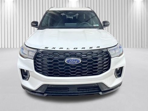 New 2026 Ford Explorer ST-Line w/ ST-Line Street Pack image 11