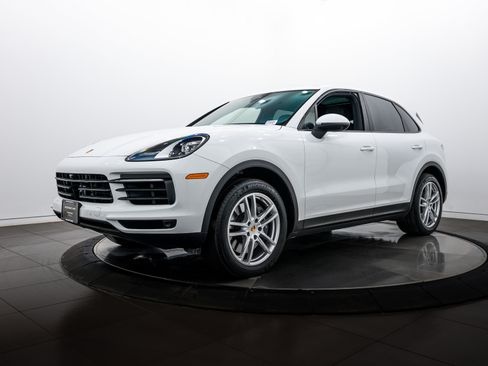 Certified 2023 Porsche Cayenne image 1