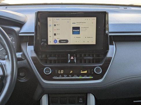 Used 2025 Toyota Corolla Cross LE image 20