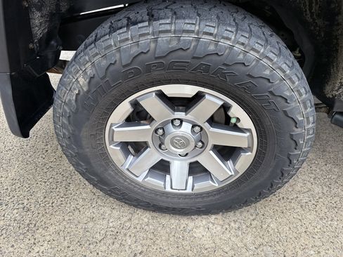 Used 2014 Toyota FJ Cruiser 4WD w/ Upgrade Package image 17