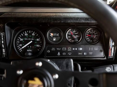 Used 1991 Land Rover Defender 110 image 69