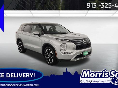 Used 2024 Mitsubishi Outlander SE AWD/4WD image 1