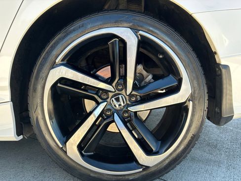 Used 2019 Honda Accord Sport image 23