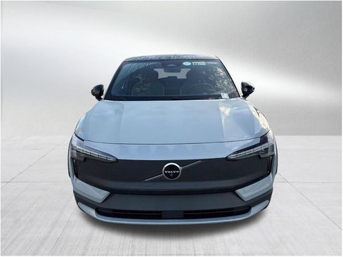 New 2026 Volvo EX30 Cross Country Ultra w/ Protection Package Premier image 2