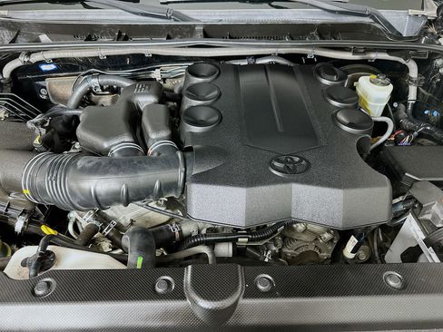 Used 2016 Toyota 4Runner Limited image 33