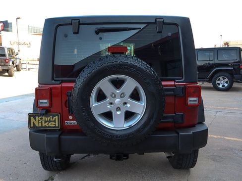 Used 2013 Jeep Wrangler Sport AWD/4WD image 6