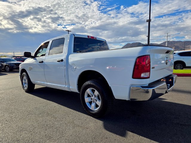 Used 2023 RAM 1500 Classic SLT w/ Electronics Group AWD/4WD image 4