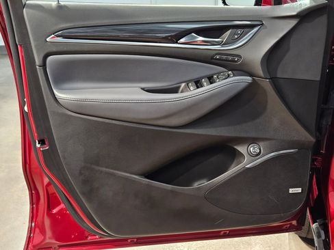 Used 2024 Buick Enclave Premium image 20