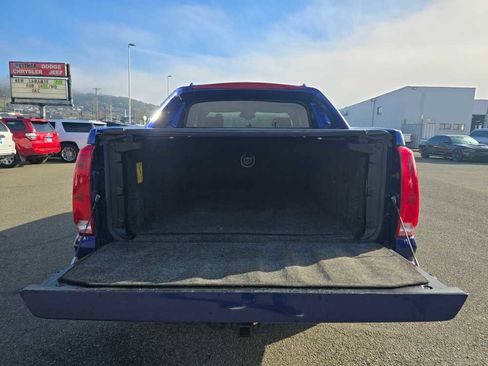 Used 2010 Cadillac Escalade EXT Premium image 19