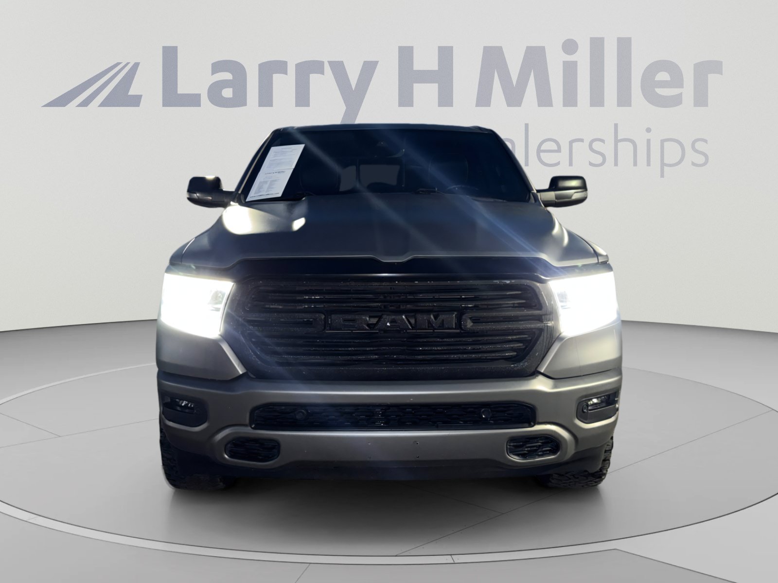 Used 2023 RAM 1500 Laramie AWD/4WD image 8