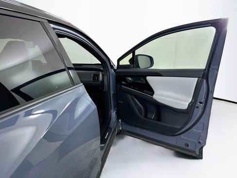 Used 2023 Subaru Solterra AWD image 35