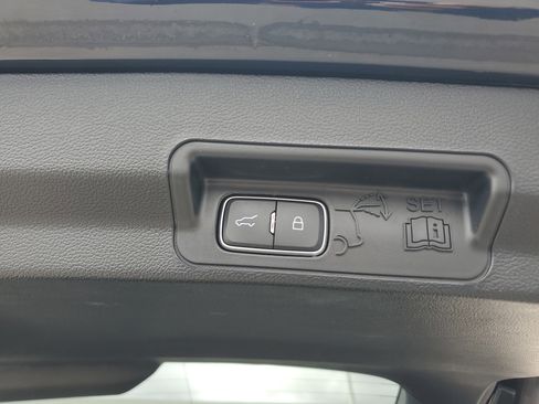 Used 2023 Ford Explorer XLT w/ Equipment Group 202A image 12