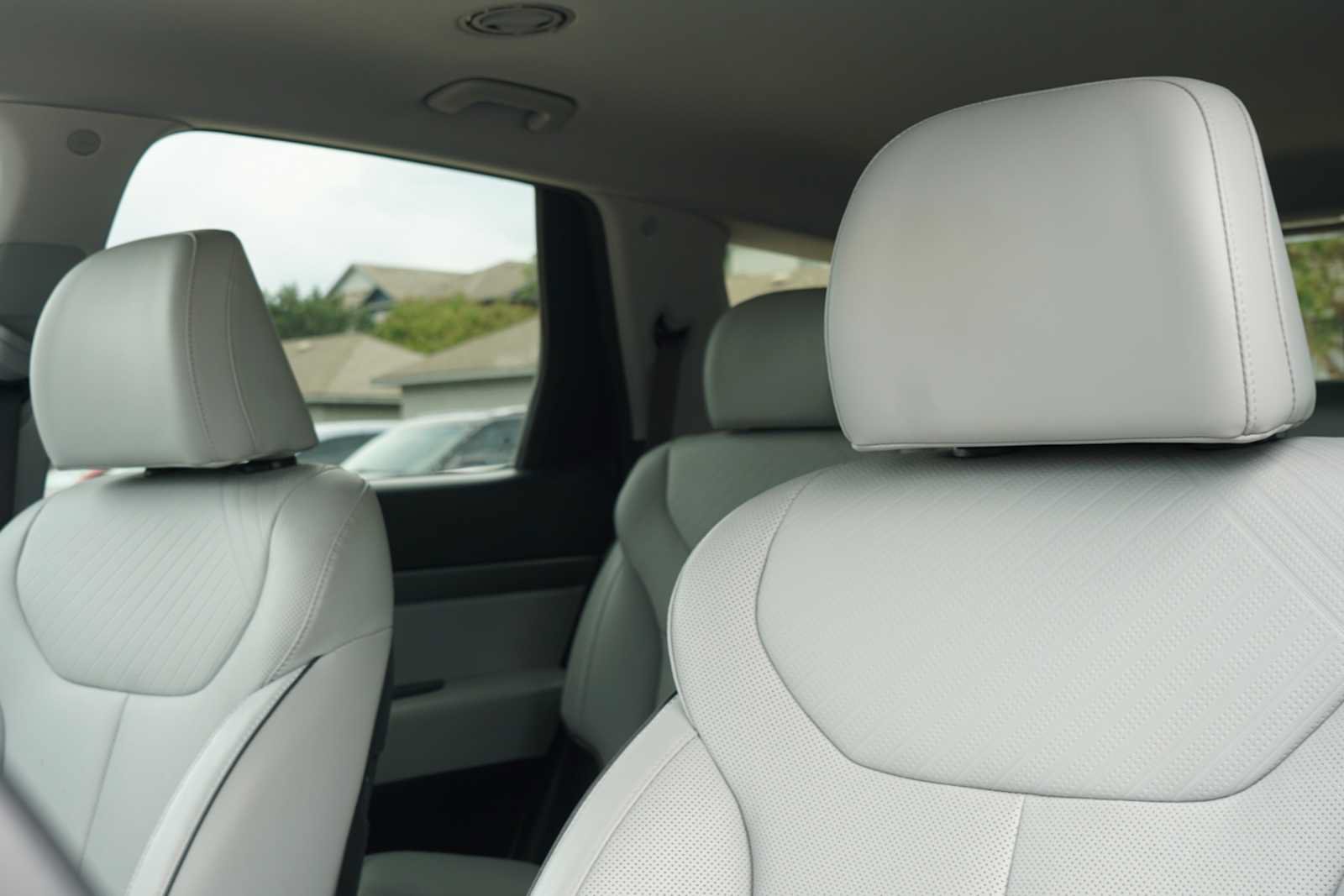 Used 2025 Hyundai Palisade SEL FWD image 9