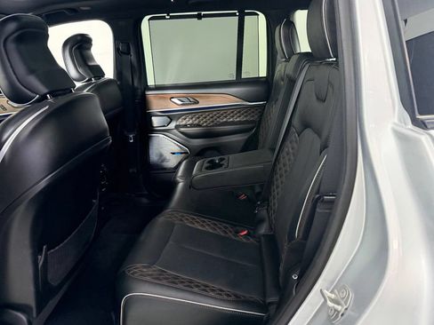 Used 2024 Jeep Grand Cherokee Summit w/ Adv Protech Group IV AWD/4WD image 27