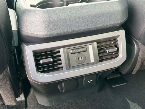 Used 2023 Ford F250 Lariat w/ Lariat Ultimate Package AWD/4WD image 27