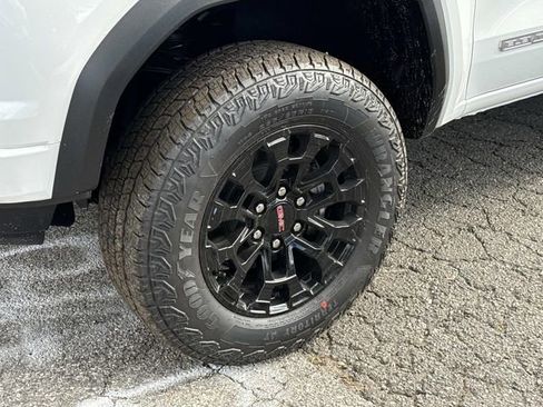 New 2026 GMC Canyon Elevation RWD image 7