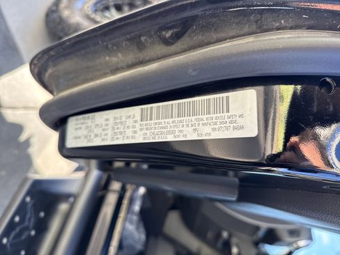 Used 2017 Jeep Wrangler Rubicon w/ Power Convenience Group image 37