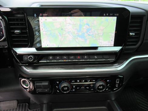 Used 2026 Chevrolet Silverado 2500 LTZ w/ LTZ Plus Package image 25