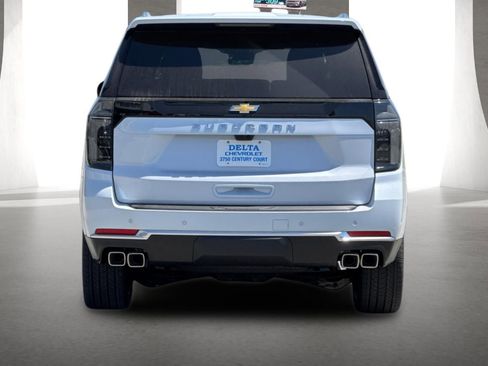 New 2026 Chevrolet Suburban High Country AWD/4WD image 5