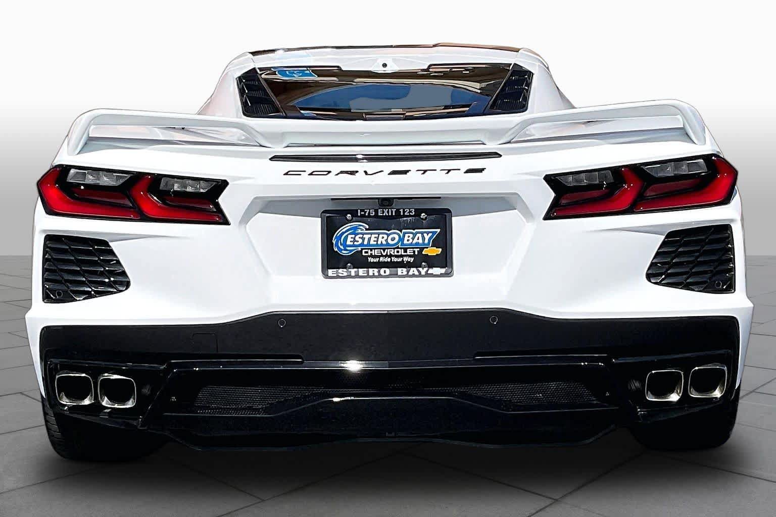 Used 2021 Chevrolet Corvette Stingray Preferred Cpe w/ Engine Appearance Package RWD image 8