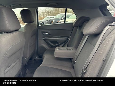 Used 2022 Chevrolet Trax LS w/ Tint and Cruise Package image 24