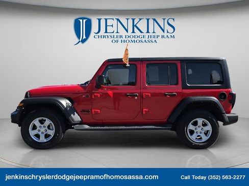 Certified 2022 Jeep Wrangler Unlimited Sport AWD/4WD image 9