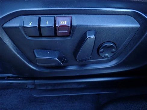 Used 2016 BMW X3 xDrive28d image 12