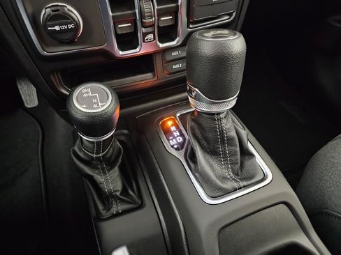 New 2026 Jeep Wrangler Unlimited Sport AWD/4WD image 30