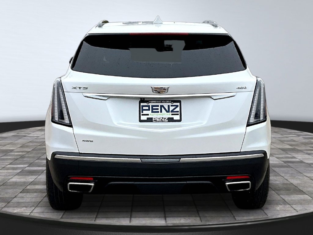 Used 2022 Cadillac XT5 Sportv w/ LPO, Floor Liner Package AWD/4WD image 6