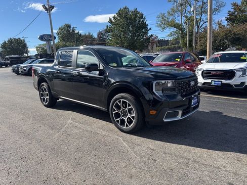 New 2025 Ford Maverick Lariat image 3