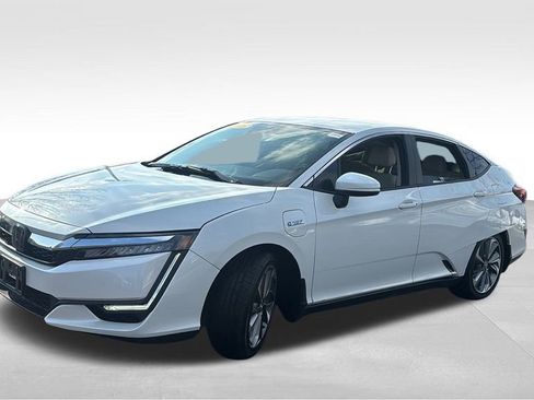 Used 2018 Honda Clarity Plug-In Hybrid image 3