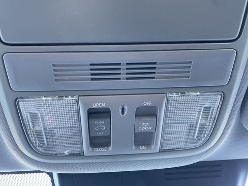 Used 2018 Honda CR-V EX image 29