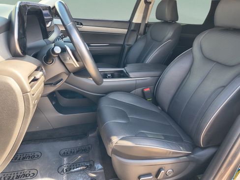 Used 2024 Hyundai Palisade SEL w/ Premium Package FWD image 19