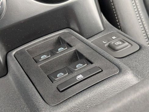 New 2025 Ford Bronco Badlands image 25