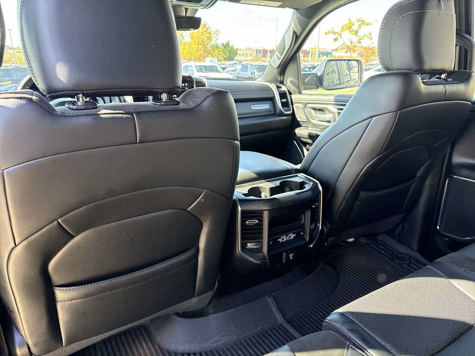 Used 2024 RAM 1500 Laramie AWD/4WD image 17