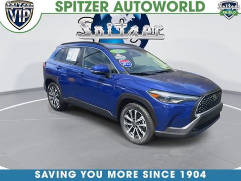 Certified 2022 Toyota Corolla Cross XLE AWD/4WD image 2