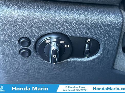 Used 2015 MINI Cooper 4-Door Hardtop image 33