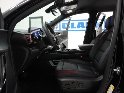 New 2026 Chevrolet Equinox RS w/ Convenience Package III FWD image 17