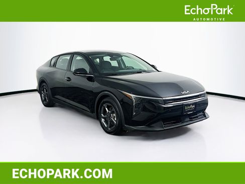 Used 2025 Kia K4 LXS image 1