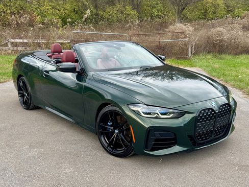 Used 2022 BMW M440i Convertible w/ Premium Package image 1