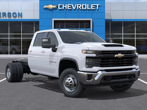 New 2026 Chevrolet Silverado 3500 W/T w/ WT Convenience Package AWD/4WD image 3