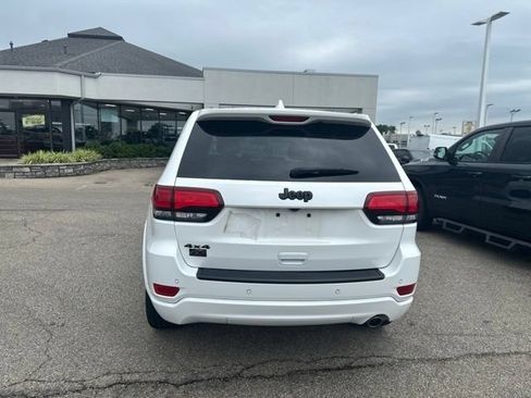 Used 2021 Jeep Grand Cherokee Laredo X AWD/4WD image 6
