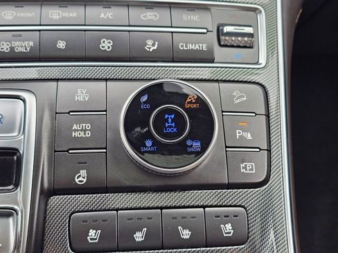Used 2023 Hyundai Santa Fe Limited AWD/4WD image 26